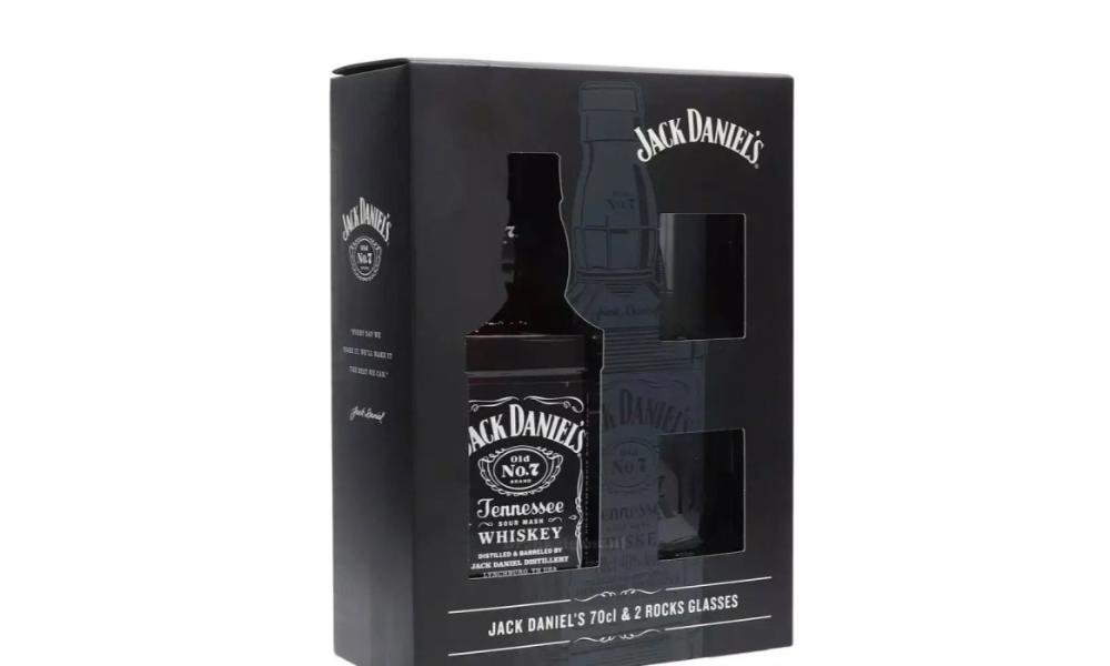 jack_daniels_and_two_rock_glasses