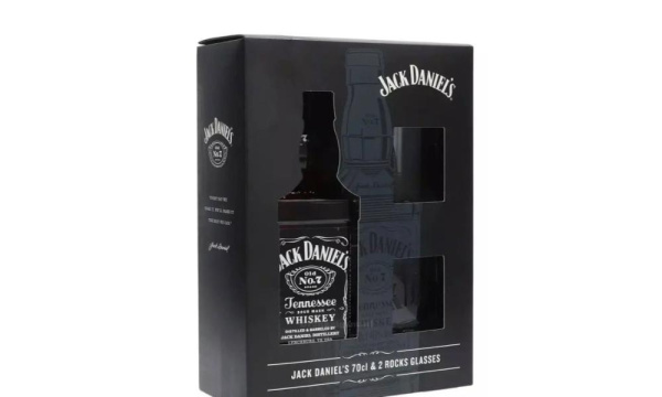 jack_daniels_and_two_rock_glasses